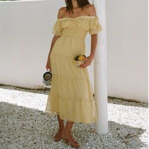 Sabo Skirt Elegant Yellow Off-Shoulder Dress